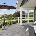 2 Bedroom Cozy In Roslev