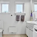 2 Bedroom Cozy In * Roslev