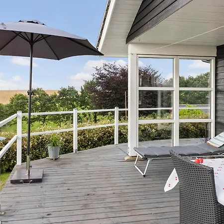2 Bedroom Cozy In Roslev