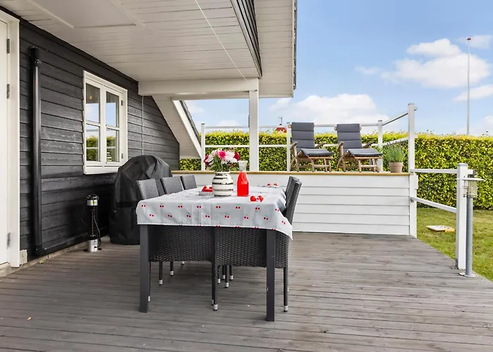 2 Bedroom Cozy In Σπίτι διακοπών Roslev